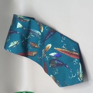 Fishing Lure Neck Tie Green RTHR Fashion House 100% Silk Fun